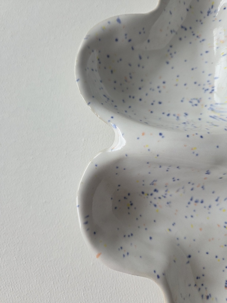 W74 snack hartenschaal witte spikkel