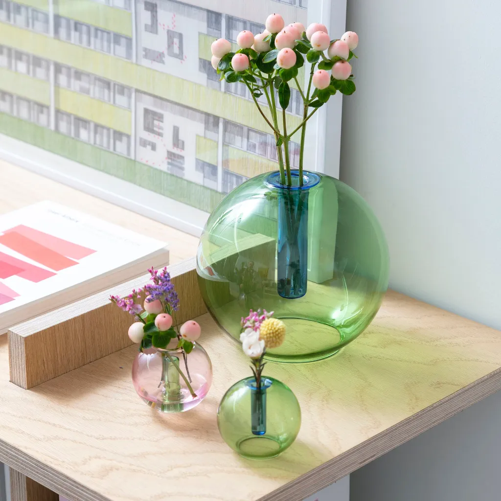 Bubble-vase-medium-green.webp