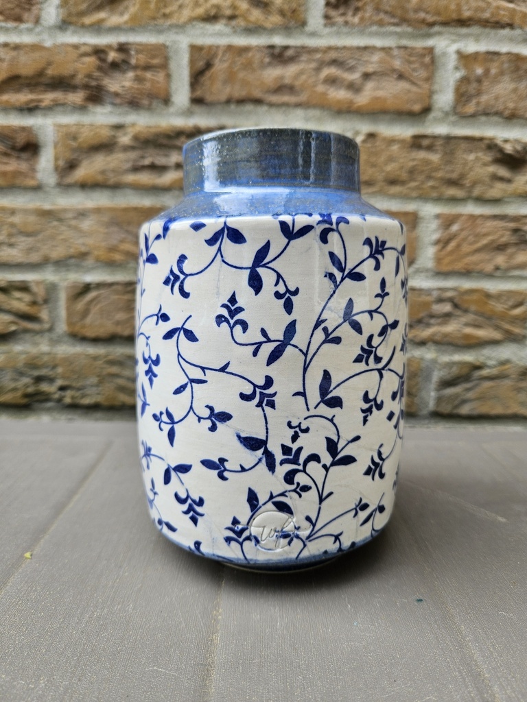 [W6] Vaas blauwe bloemenprint